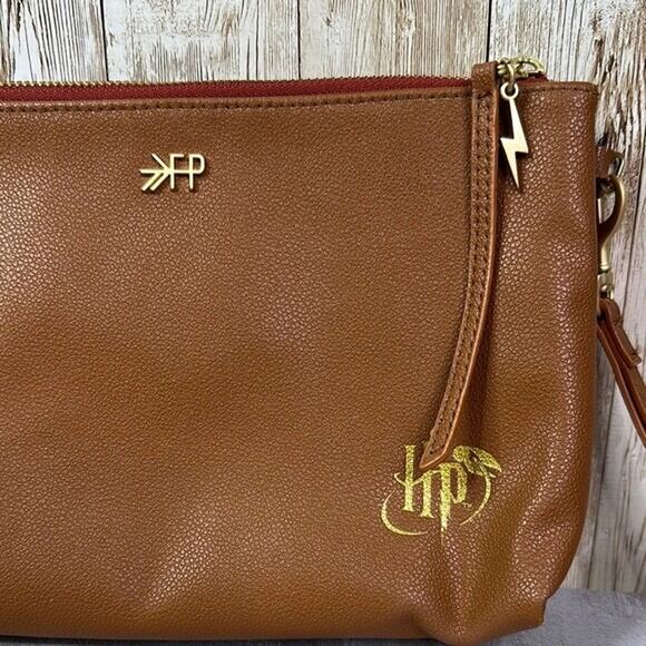Freshly picked Harry Potter Brown Leather Wristlet - Picture 2 of 12